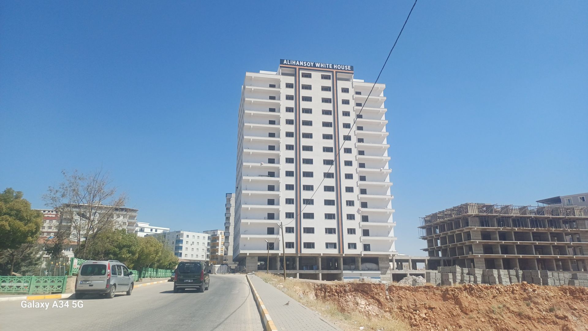 MUHTEŞEM LOKASYONDA SATILIK DAİRE